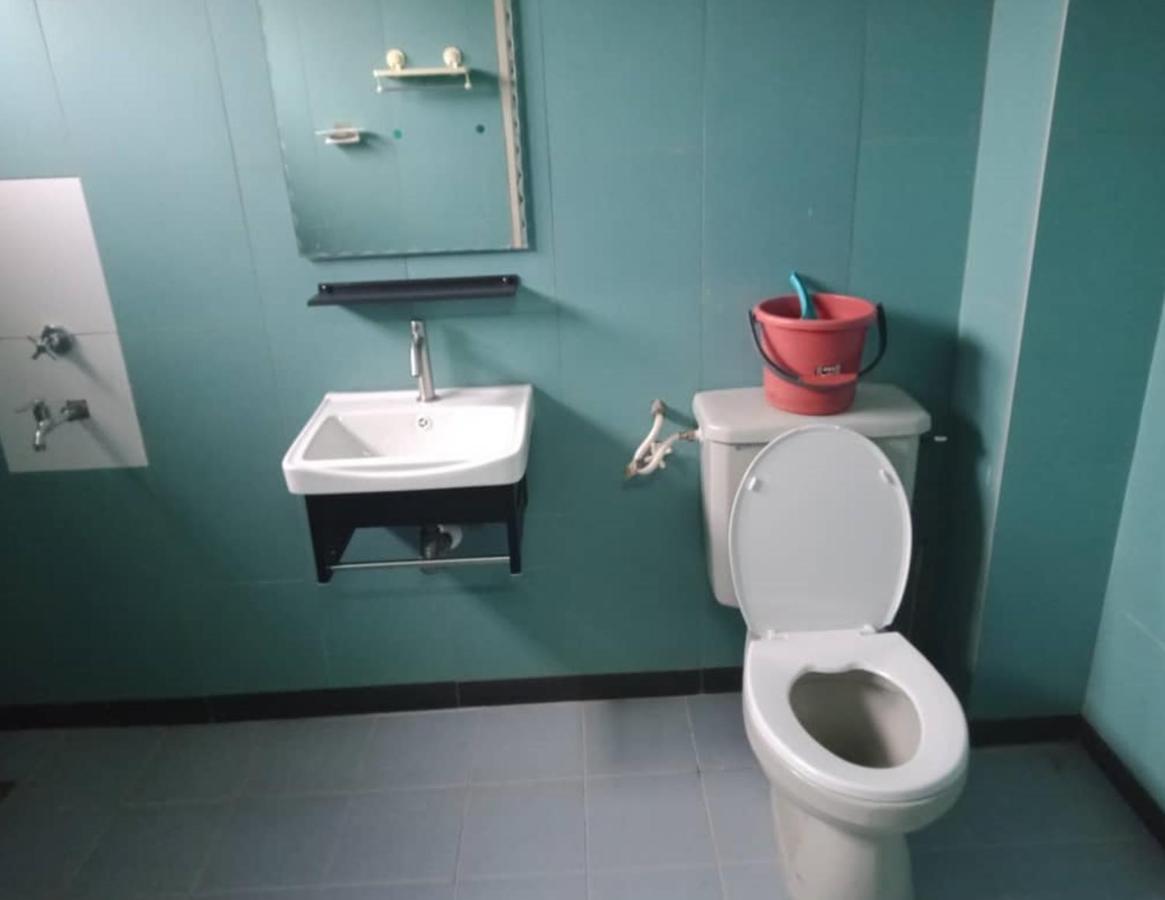 Ilham Homestay Kuantan Ngoại thất bức ảnh